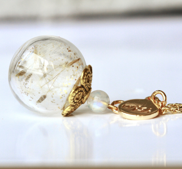 Pusteblumen Kette Mondstein Glitzer wish als himmlische Glaskugel Halskette mit Feenglitzer als romantisches Geschenk für sie Frauen